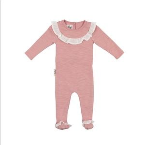 Maniere Eyelet Trim Footie & Marching Bonnet Set (Mauve)